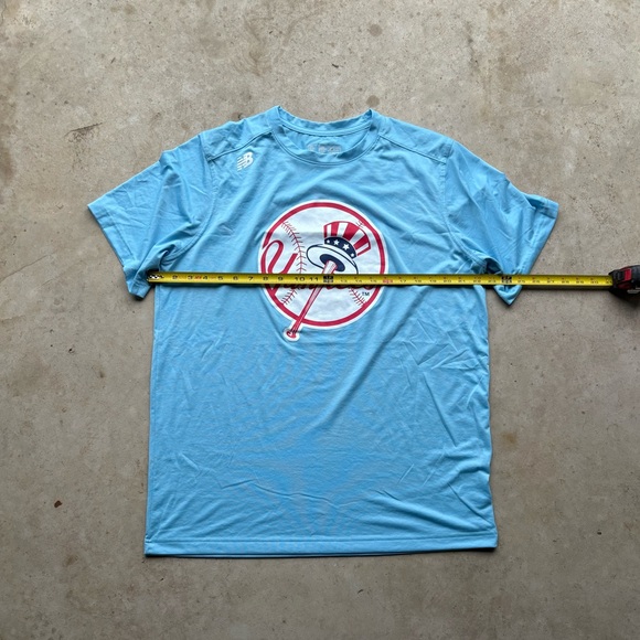 Baby Blue New Balance New York Yankees T-shirt athletic shirt - Picture 5 of 5